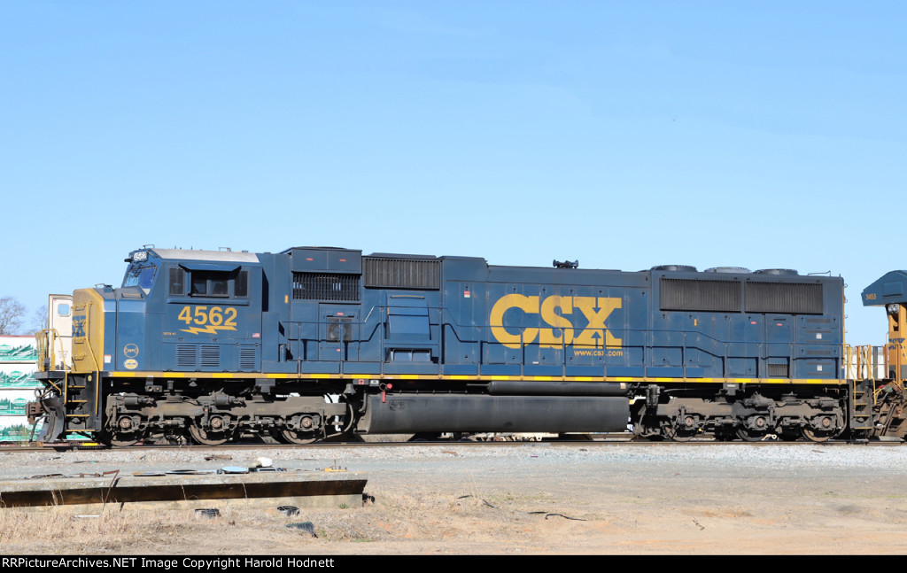 CSX 4562